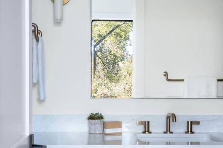 bcc-bathroom-0100.jpg